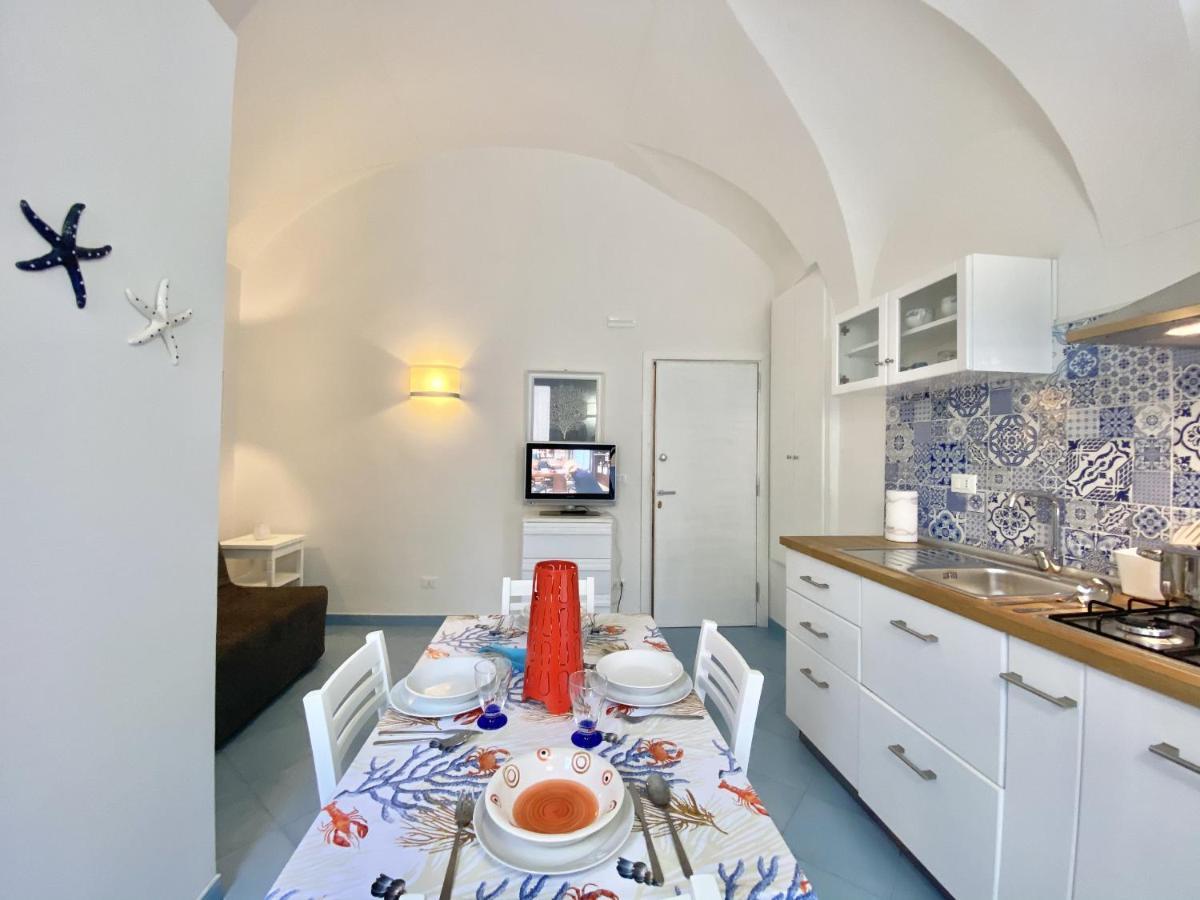 Holidaycasa Teresa - Monolocale Nel Cuore Del Cent Sperlonga Exterior photo